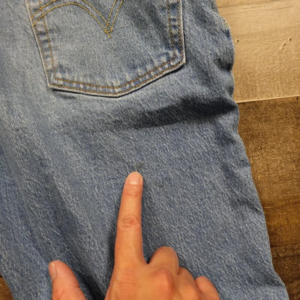 Levi’s 501 Original Fit Jeans Men’s W29 L30 Light‎ Wash Button Fly Denim